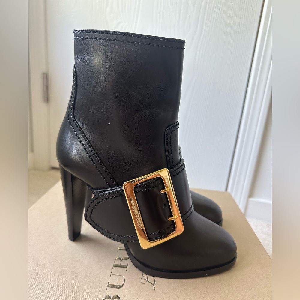 Burberry Portesham 110 platform ankle boots